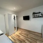 Flaming House 2 Apartament