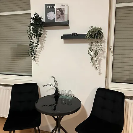 Flaming House 2 Apartament